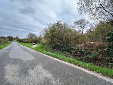 Bien agricole a vendre Paule 22340 Côtes-d'Armor  2152 euros