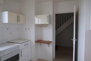 Location appartement Pleumeleuc 35137 Ille-et-Vilaine 58 m2 3 pièces 608 euros