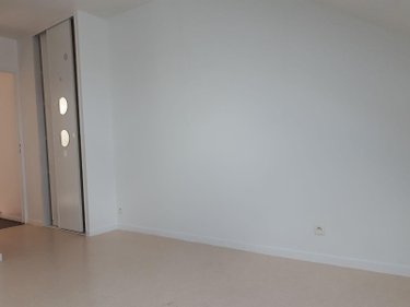 Location appartement Pleumeleuc 35137 Ille-et-Vilaine 58 m2 3 pièces 608 euros