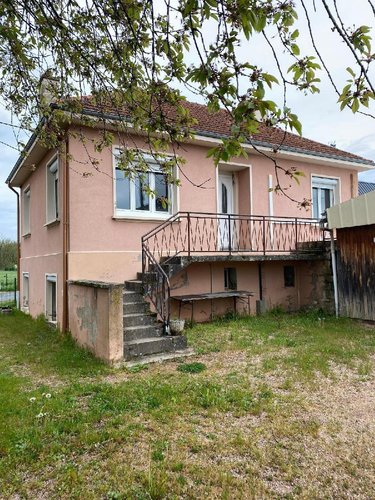 Maison a vendre Molinet 03510 Allier 135 m2  73960 euros