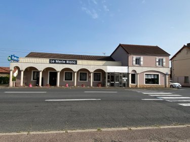Fonds et murs commerciaux a vendre Digoin 71160 Saône-et-Loire 787 m2  549961 euros