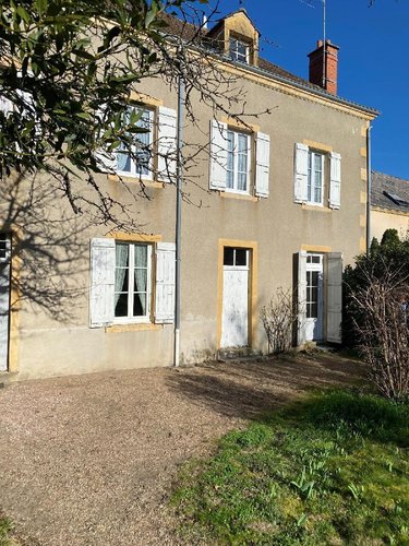 Maison a vendre Paray-le-Monial 71600 Saône-et-Loire 156 m2 9 pièces 220680 euros
