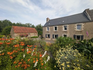 Maison a vendre Loc-Eguiner-Saint-Thégonnec 29410 Finistère 190 m2 9 pièces 362200 euros
