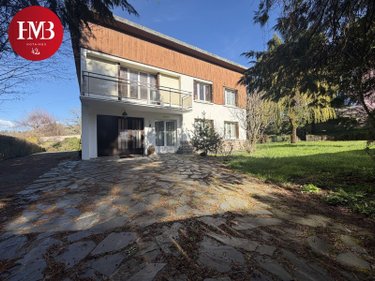 Maison a vendre Arpajon-sur-Cère 15130 Cantal 170 m2 9 pièces 168800 euros
