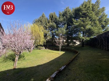 Maison a vendre Arpajon-sur-Cère 15130 Cantal 170 m2 9 pièces 168800 euros