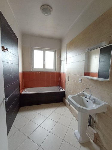 Immeuble a vendre Condé-en-Normandie 14110 Calvados 426 m2  230200 euros