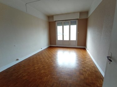 Immeuble a vendre Condé-en-Normandie 14110 Calvados 426 m2  230200 euros