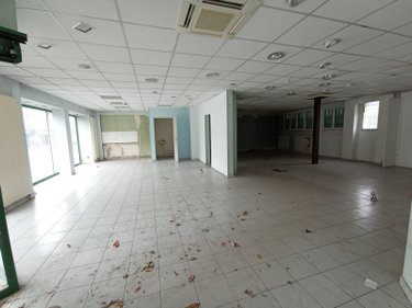 Immeuble a vendre Condé-en-Normandie 14110 Calvados 426 m2  230200 euros