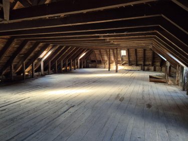 Immeuble a vendre Saint-Pol-de-Léon 29250 Finistère 627 m2  332400 euros