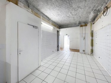 Fonds et murs commerciaux a vendre Bordeaux 33000 Gironde 58 m2  198500 euros