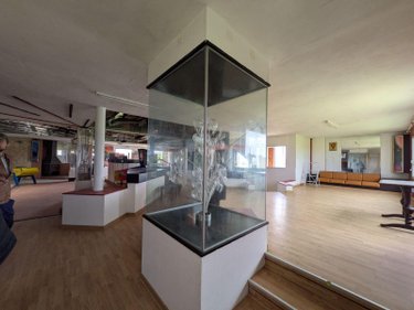 Fonds et murs commerciaux a vendre Clohars-Carnoët 29360 Finistère 1500 m2  498720 euros