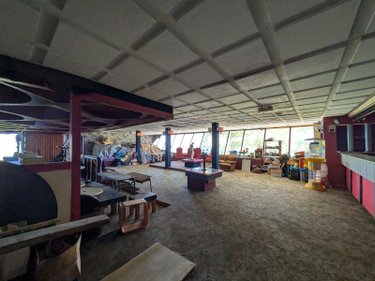 Fonds et murs commerciaux a vendre Clohars-Carnoët 29360 Finistère 1500 m2  498720 euros