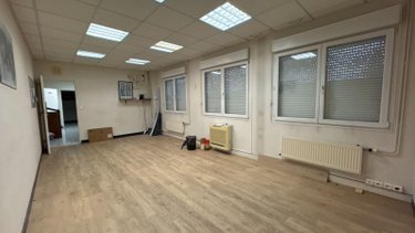 Fonds et murs commerciaux a vendre Fagnières 51510 Marne 438 m2  399000 euros