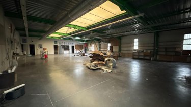 Fonds et murs commerciaux a vendre Fagnières 51510 Marne 438 m2  399000 euros