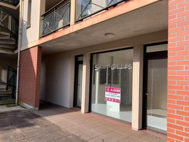 Location fonds et murs commerciaux Saint-Gilles 35590 Ille-et-Vilaine 47 m2  735 euros