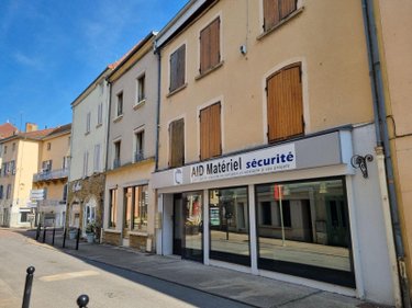 Location fonds et murs commerciaux Marcigny 71110 Saône-et-Loire 110 m2  650 euros