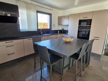 Maison a vendre Noyal-sur-Vilaine 35530 Ille-et-Vilaine 148 m2 5 pièces 572000 euros