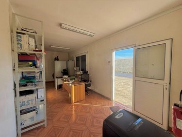 Fonds et murs commerciaux a vendre Saint-Louis 97450 Réunion 396 m2  706335 euros