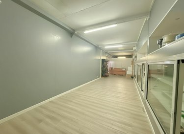 Fonds et murs commerciaux a vendre Saint-Louis 97450 Réunion 396 m2  706335 euros