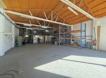 Fonds et murs commerciaux a vendre Saint-Louis 97450 Réunion 396 m2  706335 euros