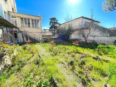 Immeuble a vendre Manosque 04100 Alpes-de-Haute-Provence 398 m2  522600 euros