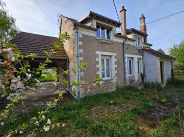Maison a vendre Saint-Amand-Montrond 18200 Cher 132 m2 7 pièces 94340 euros