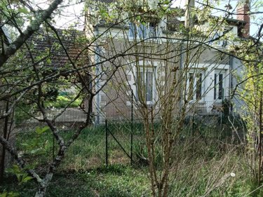 Maison a vendre Saint-Amand-Montrond 18200 Cher 132 m2 7 pièces 94340 euros