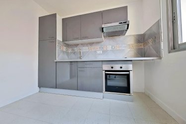 Location appartement Clermont-Ferrand 63000 Puy-de-Dôme 44 m2 2 pièces 650 euros