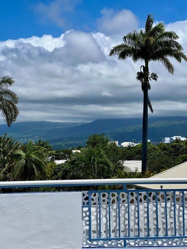 Maison a vendre Saint-Pierre 97410 Réunion 215 m2 7 pièces 765000 euros