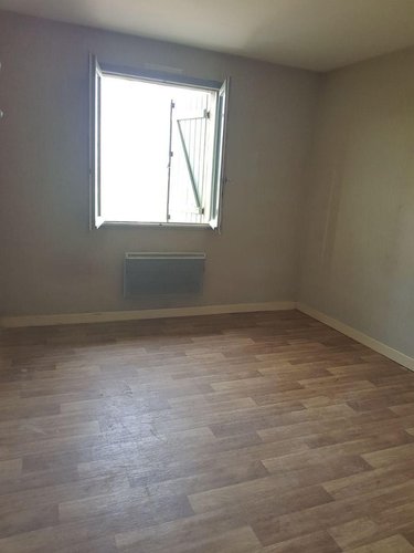 Location appartement Saint-Trivier-de-Courtes 01560 Ain 90 m2 4 pièces 520 euros