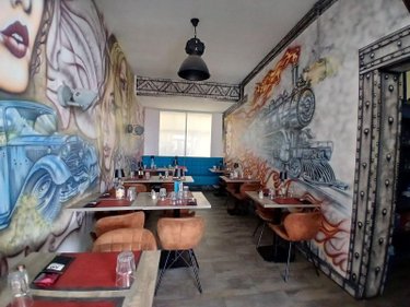 Fonds et murs commerciaux a vendre Cassel 59670 Nord  95400 euros