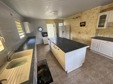 Maison a vendre Saint-Paul 97460 Réunion 157 m2 6 pièces 550000 euros