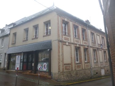 Divers a vendre Doudeville 76560 Seine-Maritime 332 m2  279900 euros