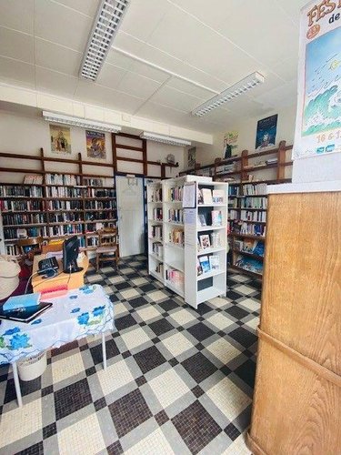 Fonds et murs commerciaux a vendre Perros-Guirec 22700 Côtes-d'Armor 21 m2  84688 euros