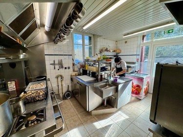 Fonds et murs commerciaux a vendre Sillery 51500 Marne 180 m2  1248000 euros