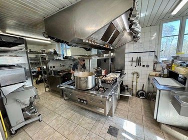 Fonds et murs commerciaux a vendre Sillery 51500 Marne 180 m2  1248000 euros