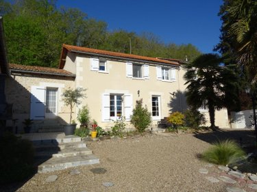 Maison a vendre Bonnes 86300 Vienne 141 m2 6 pièces 299000 euros