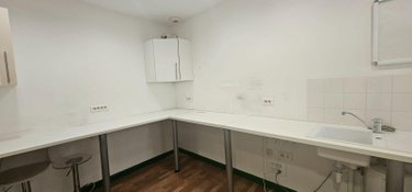 Location fonds et murs commerciaux Amiens 80000 Somme 115 m2  3070 euros