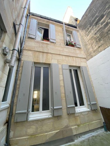 Immeuble a vendre Bordeaux 33000 Gironde 233 m2  560900 euros