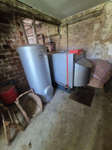 propriete a vendre Aigurande 36140 Indre 338 m2 12 pièces 338000 euros