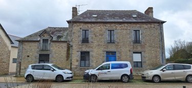 Immeuble a vendre Gosné 35140 Ille-et-Vilaine 214 m2  365750 euros