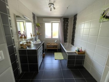 Maison a vendre Rosnoën 29590 Finistère 118 m2 5 pièces 332216 euros