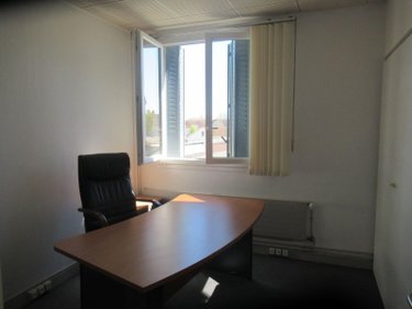 Fonds et murs commerciaux a vendre Troyes 10000 Aube 102 m2  128400 euros