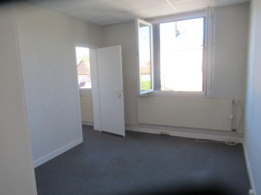 Fonds et murs commerciaux a vendre Troyes 10000 Aube 102 m2  149800 euros