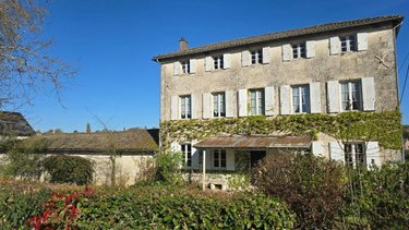 Maison a vendre Melle 79500 Deux-Sèvres 258 m2 13 pièces 332700 euros