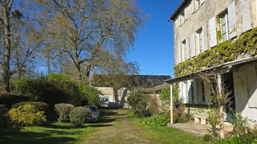 Maison a vendre Melle 79500 Deux-Sèvres 258 m2 13 pièces 332700 euros