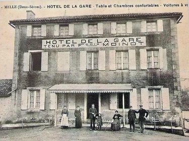 Maison a vendre Melle 79500 Deux-Sèvres 258 m2 13 pièces 332700 euros