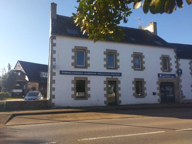 Immeuble a vendre Lanmeur 29620 Finistère 245 m2  367500 euros