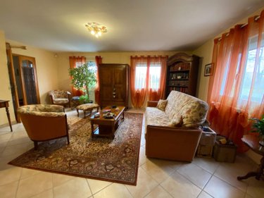 Maison a vendre Saint-Cirgues-de-Malbert 15140 Cantal 180 m2  270300 euros