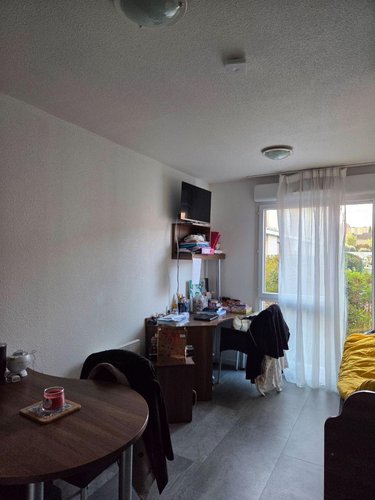 Appartement a vendre Bron 69500 Rhône 18 m2 1 pièce 82000 euros